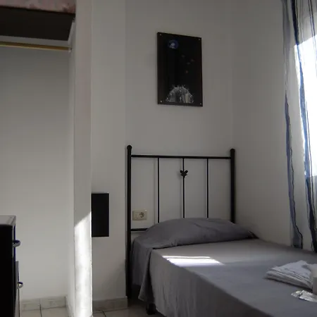 Casa Blanca 2* لوس كريستيانوس