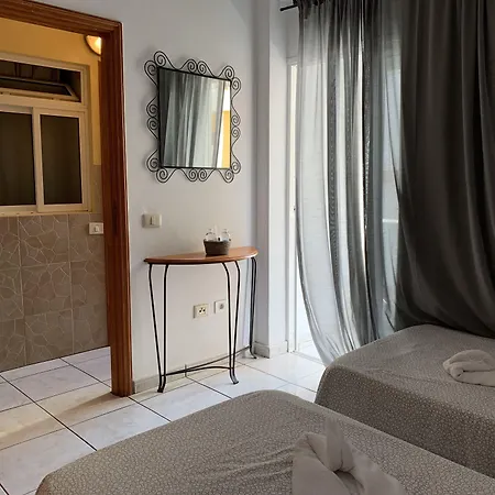 Casa Blanca فندق 2*