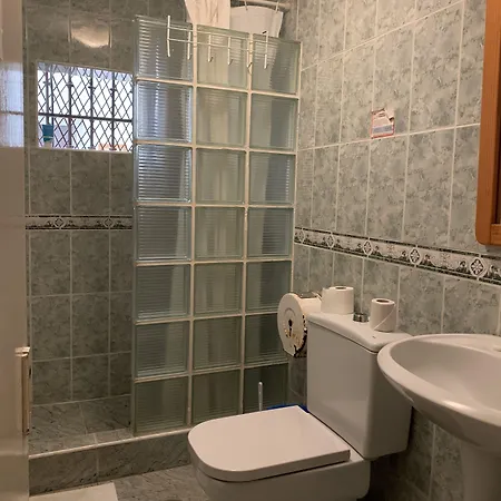 Casa Blanca 2* لوس كريستيانوس